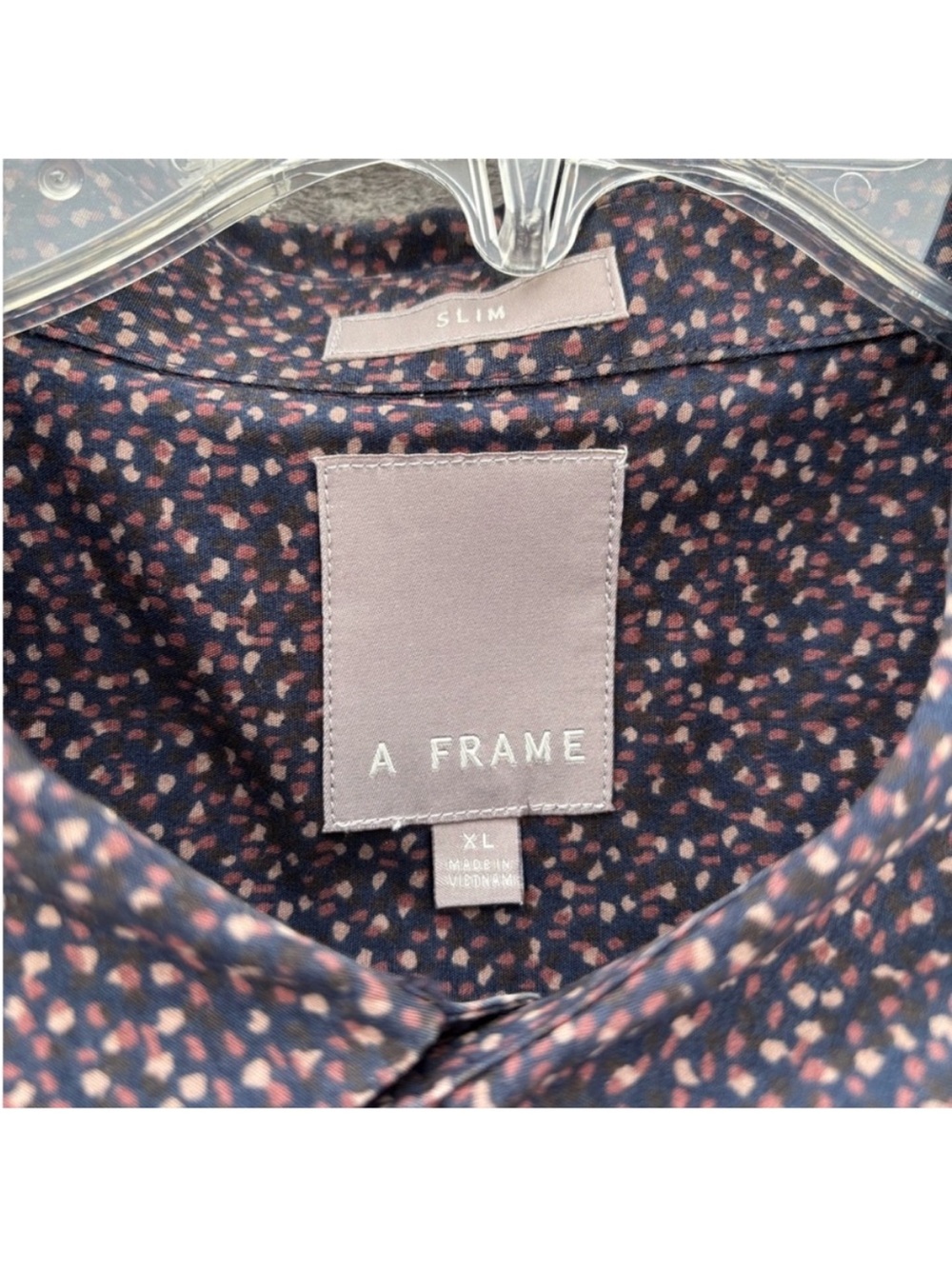 NWOT Men’s Button Down Short Sleeve Shirt - Picture 3 of 3